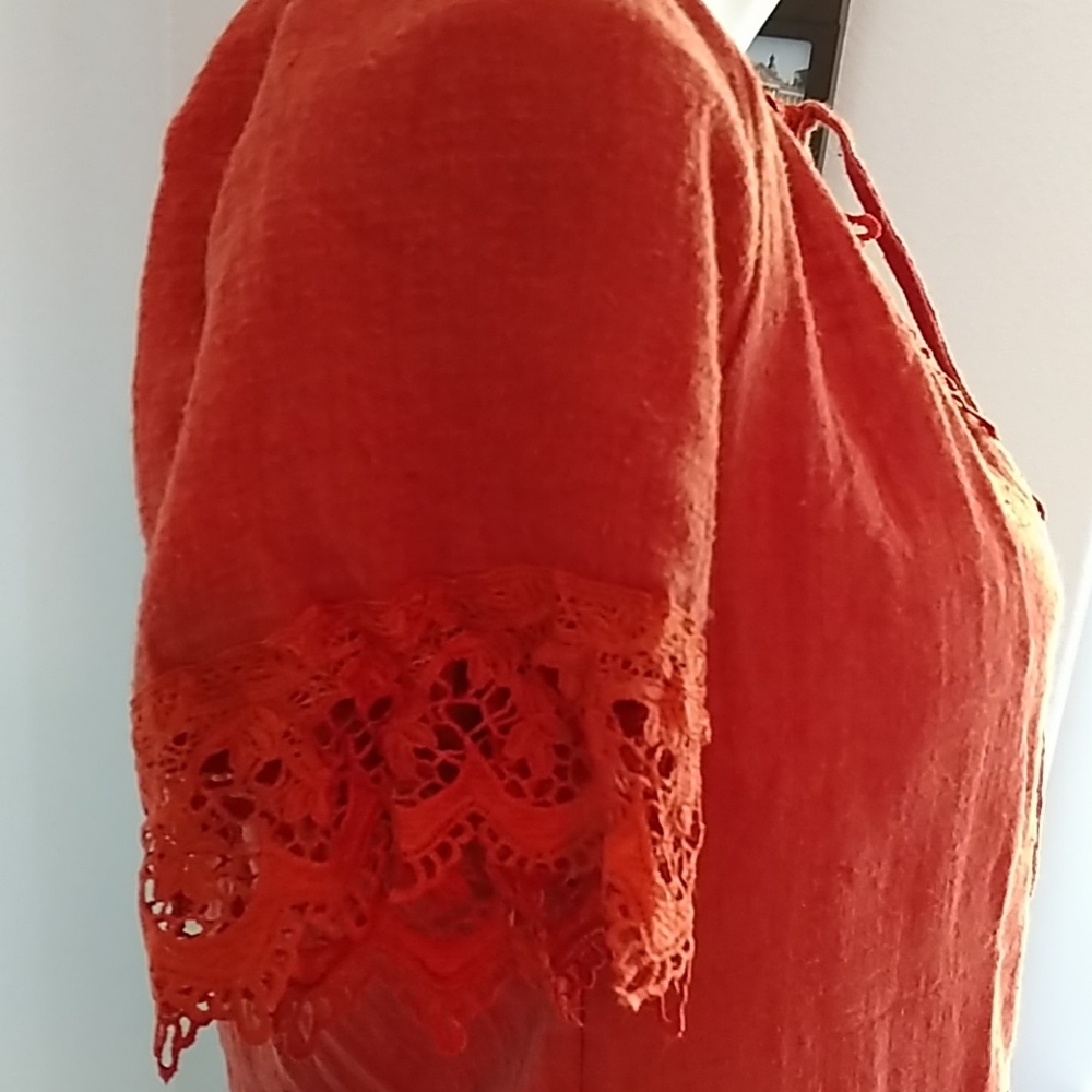 Berrylook Blouse - Picture 3 of 4